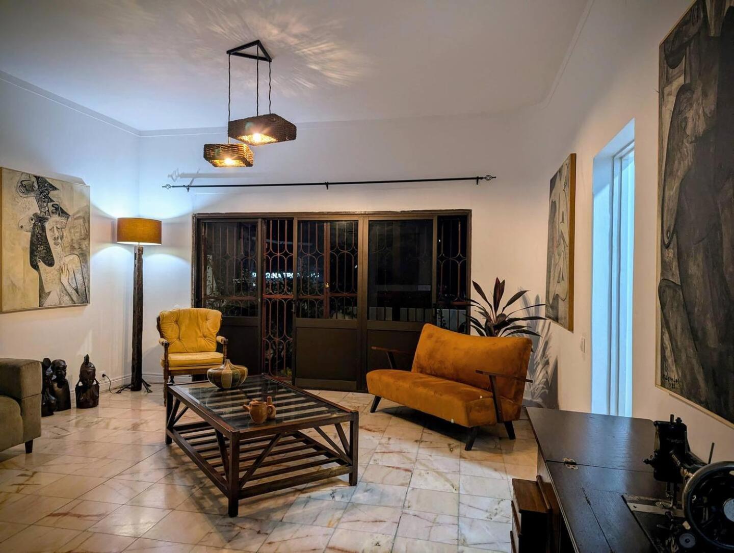 Casa Estrela - Sea & Art Guesthouse Прая Екстериор снимка